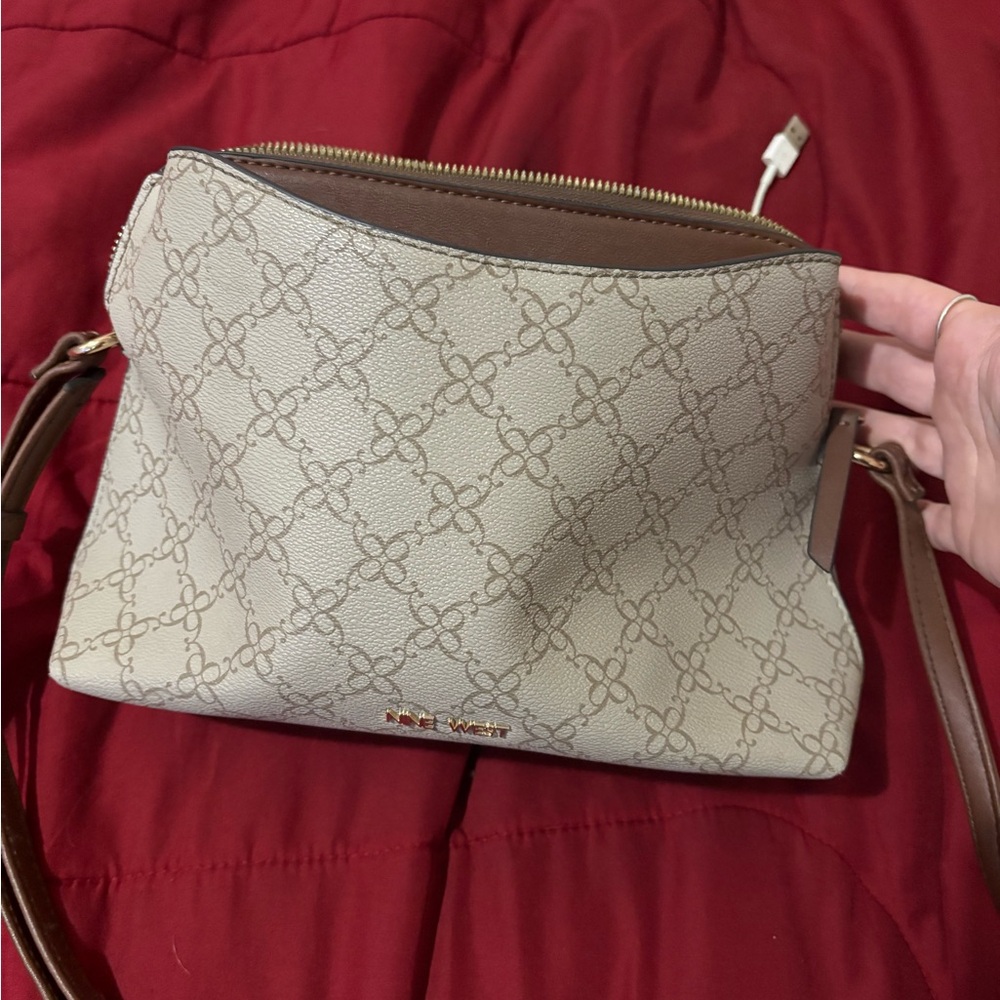 NINE WEST PURSE
